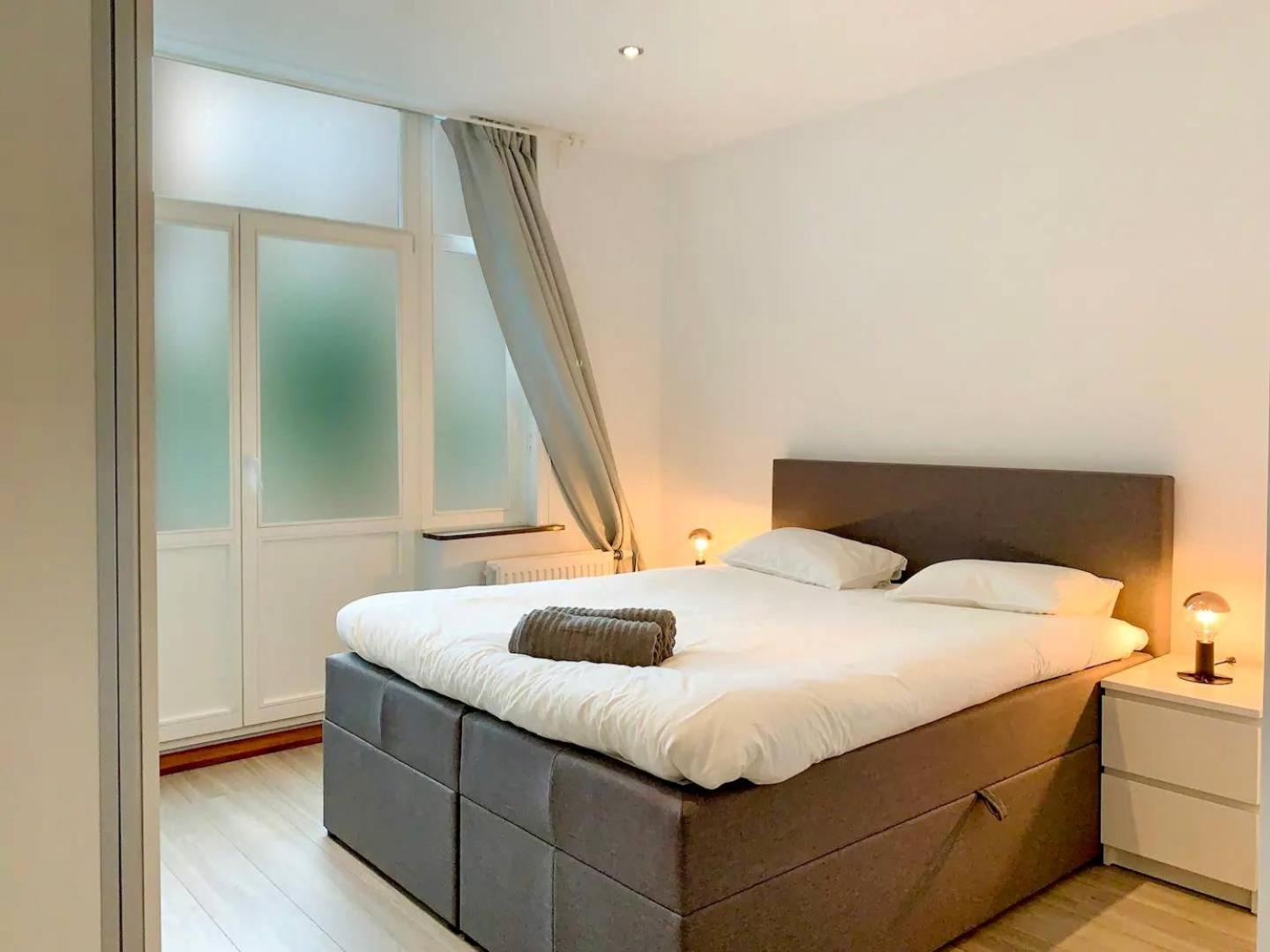 Self Check-in Flat - 4 People - Kitchen - Wifi * Bruxelles